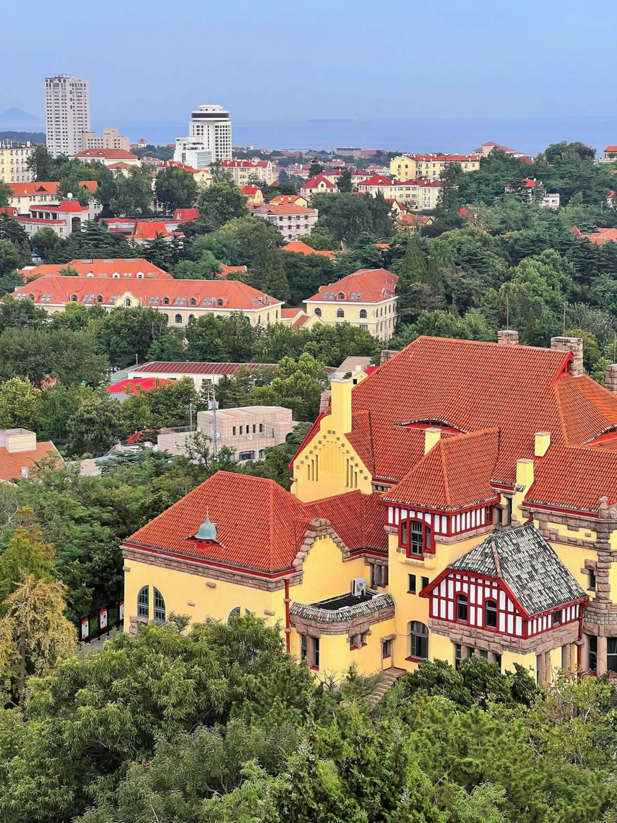 Qingdao's Signal Hill Park: The Ultimate Lazy Guide